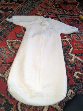 Cozy White Infant Sleep Sack with Full Zip - Gentle Warmth